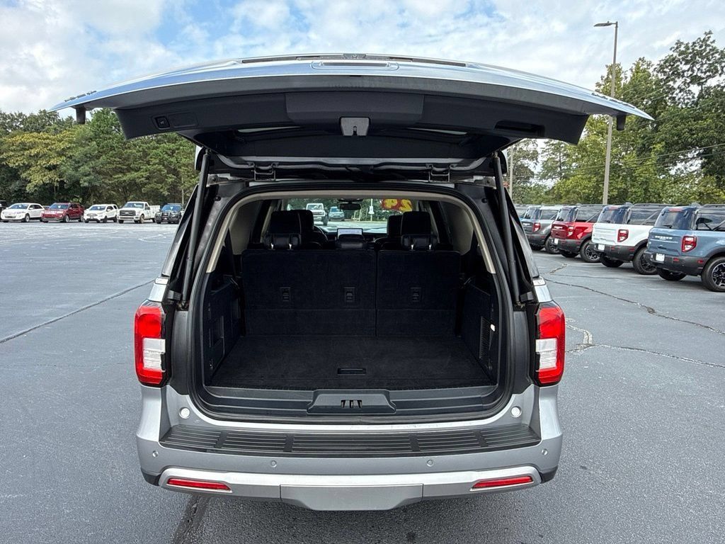 Used 2024 Ford Expedition Max XLT AWD/4WD image 31
