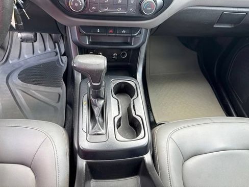 Used 2018 Chevrolet Colorado W/T RWD image 17