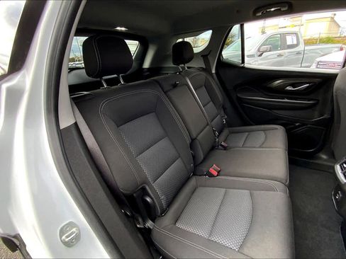 Certified 2022 GMC Terrain SLE w/ Driver Convenience Package image 17