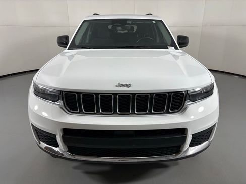 Used 2022 Jeep Grand Cherokee L Laredo w/ Luxury Tech Group I image 3