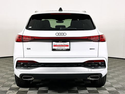 Used 2025 Audi Q5 Premium Plus w/ Premium Plus AWD/4WD image 3