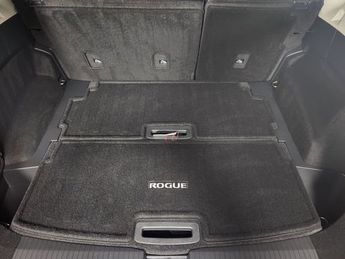 Used 2023 Nissan Rogue SL w/ SL Premium Package AWD/4WD image 14