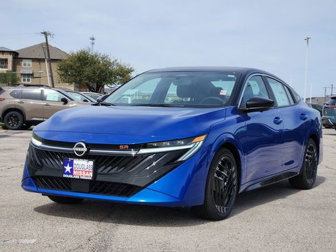 New 2026 Nissan Sentra SR image 2