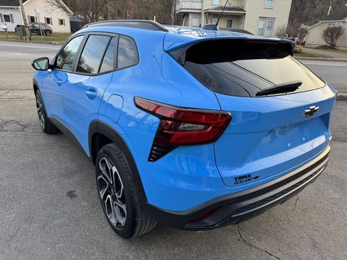 Used 2024 Chevrolet Trax RS w/ Driver Confidence Package image 12