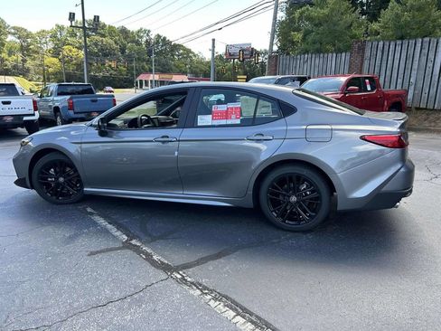 New 2026 Toyota Camry SE FWD image 6