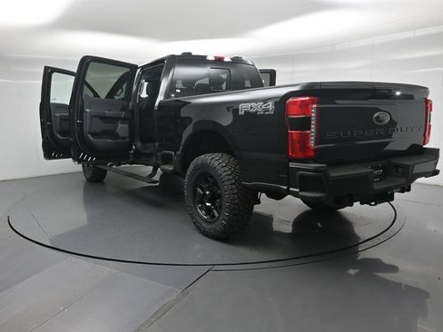 New 2026 Ford F250 Lariat w/ Black Appearance Package AWD/4WD image 33