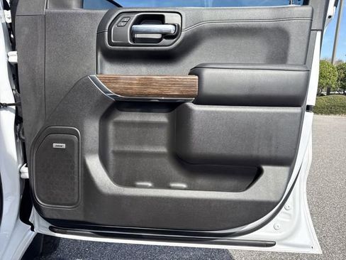 Used 2021 Chevrolet Silverado 1500 High Country AWD/4WD image 28