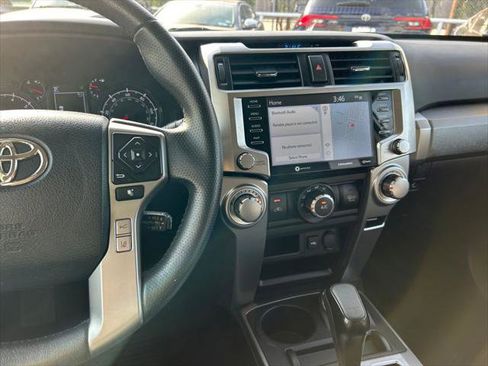 Certified 2022 Toyota 4Runner SR5 Premium AWD/4WD image 17