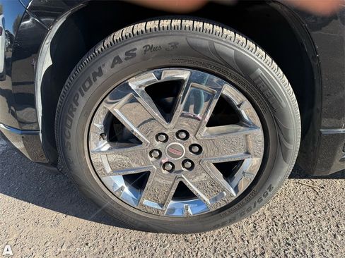 Used 2016 GMC Acadia Denali image 6