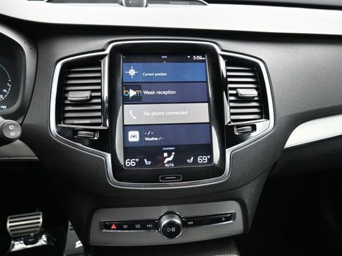 Used 2016 Volvo XC90 T8 R-Design w/ Vision Package AWD/4WD image 18