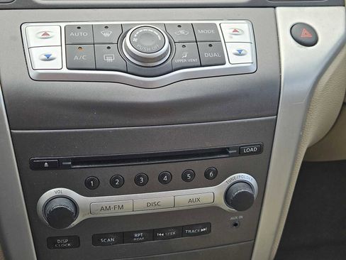 Used 2012 Nissan Murano S image 17