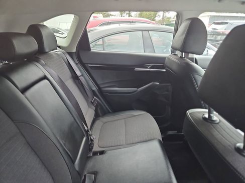 Used 2023 Kia Seltos S image 9