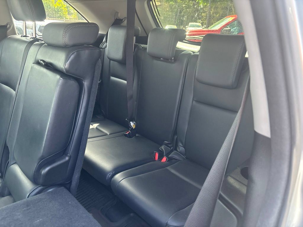 Used 2015 Toyota Highlander XLE FWD image 14