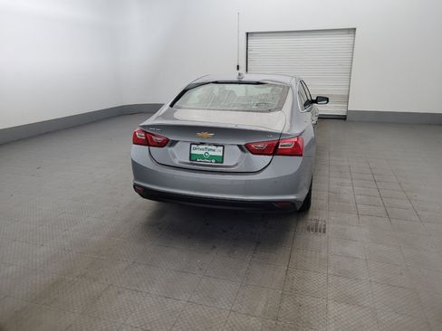 Used 2025 Chevrolet Malibu LT FWD image 7