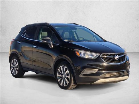 Used 2018 Buick Encore Preferred image 3
