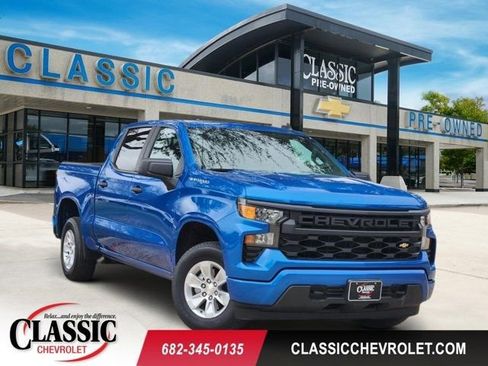 Used 2024 Chevrolet Silverado 1500 Custom image 1