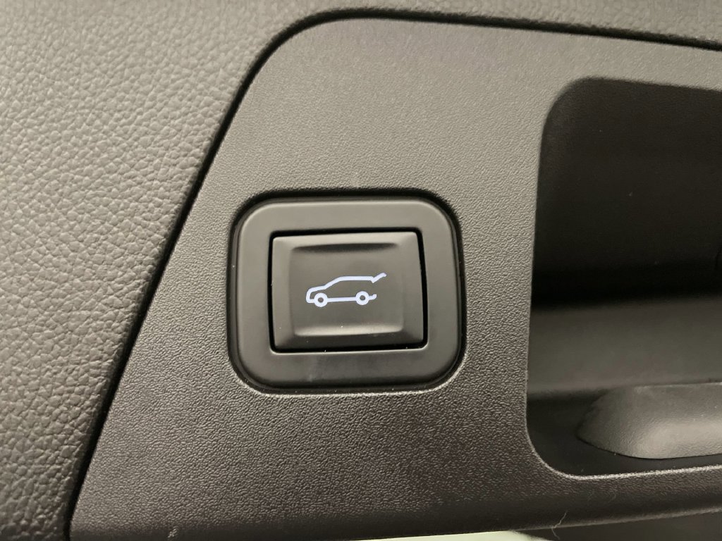 Used 2019 Buick Envision Essence AWD/4WD image 30