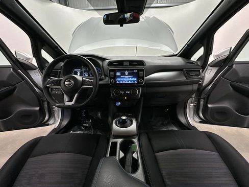 Used 2023 Nissan Leaf S image 19