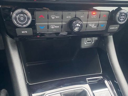 New 2026 Jeep Compass Limited AWD/4WD image 22
