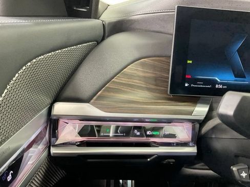 Certified 2023 BMW 760i xDrive AWD/4WD image 26