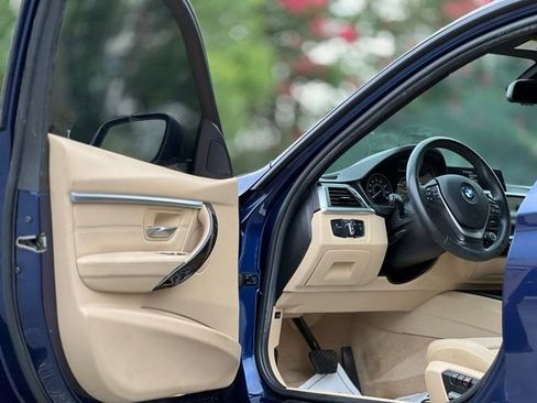 Used 2016 BMW 328i Sedan RWD image 9