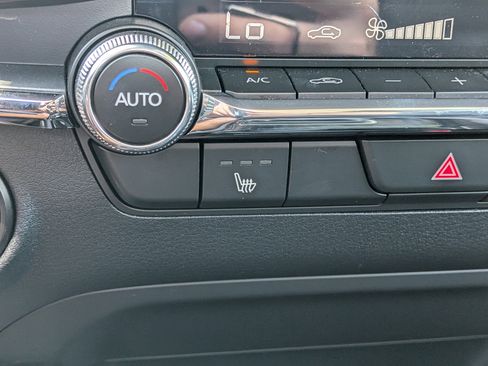 Certified 2025 MAZDA MAZDA3 s image 28