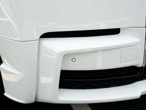 Used 2022 Rolls-Royce Phantom Sedan w/ The Phantom Package RWD image 12