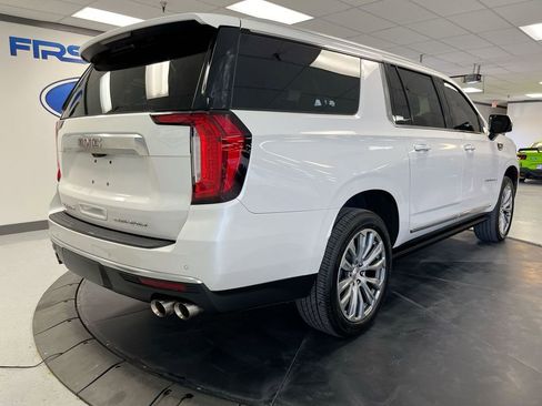 Used 2021 GMC Yukon XL Denali w/ Denali Ultimate Package AWD/4WD image 8
