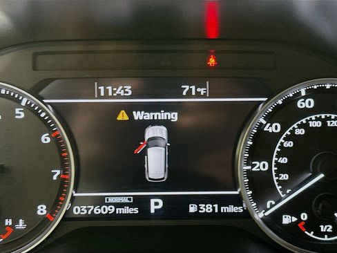 Used 2024 Mitsubishi Outlander SE image 18