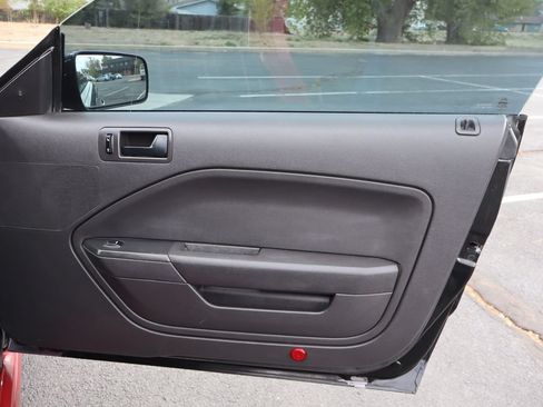 Used 2007 Ford Mustang Coupe RWD image 22