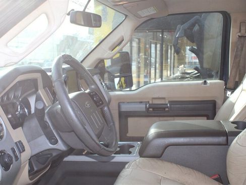 Used 2015 Ford F250 Lariat w/ Chrome Package AWD/4WD image 15