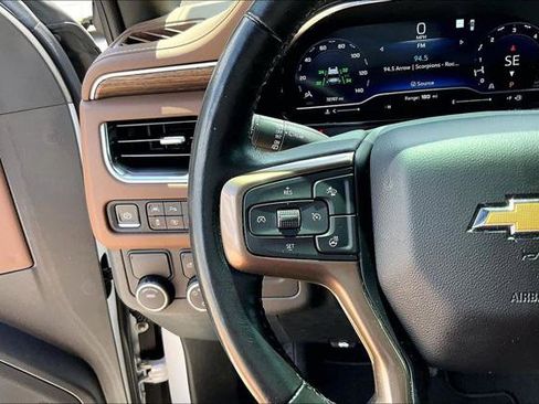 Used 2022 Chevrolet Tahoe High Country RWD image 24