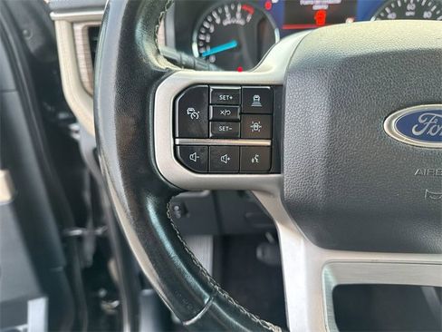 Certified 2022 Ford Expedition Limited image 32