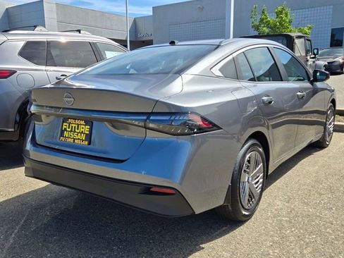 New 2026 Nissan Sentra SV FWD image 4