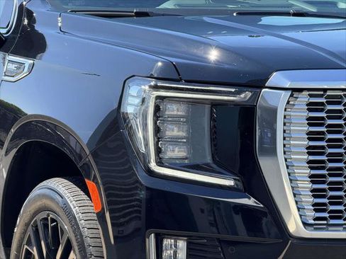 Used 2023 GMC Yukon Denali w/ Denali Reserve Package AWD/4WD image 12