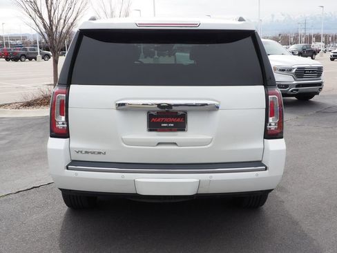 Used 2016 GMC Yukon Denali image 6