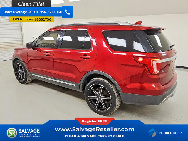 Used 2016 Ford Explorer XLT w/ Equipment Group 201A FWD image 3