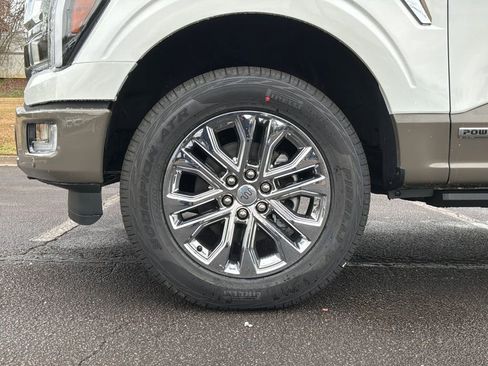 New 2025 Ford F150 King Ranch w/ FX4 Off-Road Package image 17