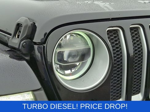 Used 2021 Jeep Wrangler Unlimited Sahara image 10