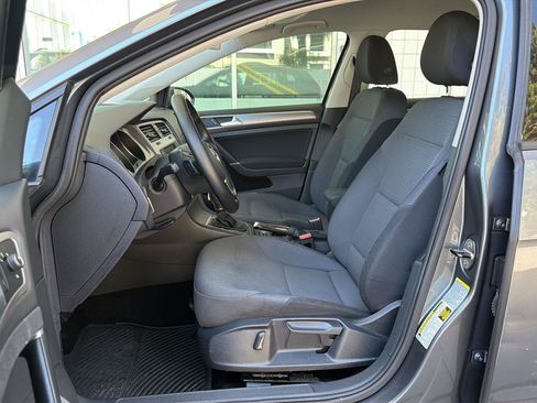 Used 2016 Volkswagen Golf S FWD image 15