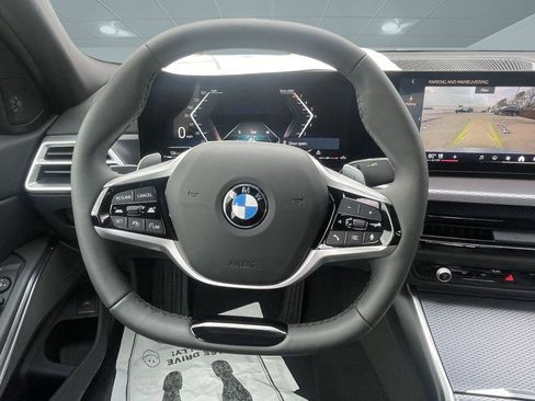 Used 2025 BMW 330i Sedan w/ Premium Package image 15