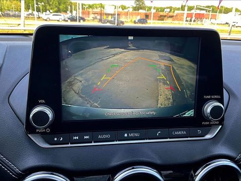 Used 2022 Nissan Sentra SV FWD image 14
