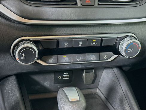 Used 2022 Nissan Altima 2.5 S image 23