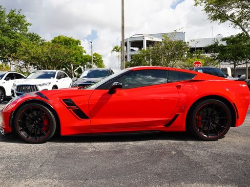 Used 2019 Chevrolet Corvette Grand Sport w/ Carbon Flash Badge Package RWD image 7