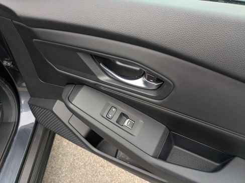 Used 2025 Honda Accord SE image 31