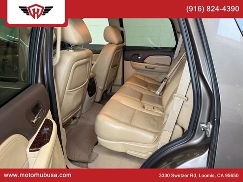 Used 2011 GMC Yukon Denali image 41