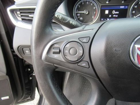 Used 2020 Buick Enclave Essence w/ Sound and Sites Package image 17