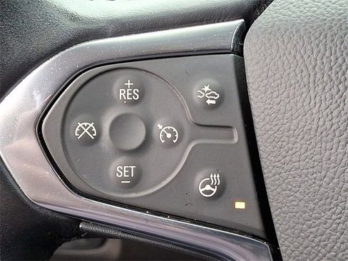 Used 2021 Chevrolet Traverse RS image 18