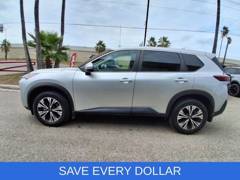 Used 2023 Nissan Rogue SV FWD image 4