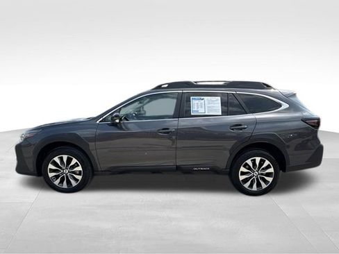 Used 2023 Subaru Outback Limited XT AWD/4WD image 4